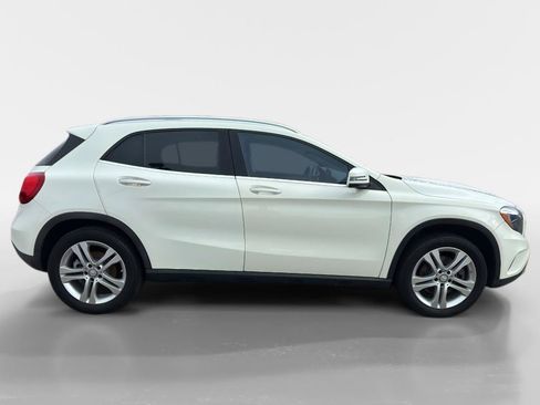 Used 2017 Mercedes-Benz GLA 250 w/ Premium Package image 6