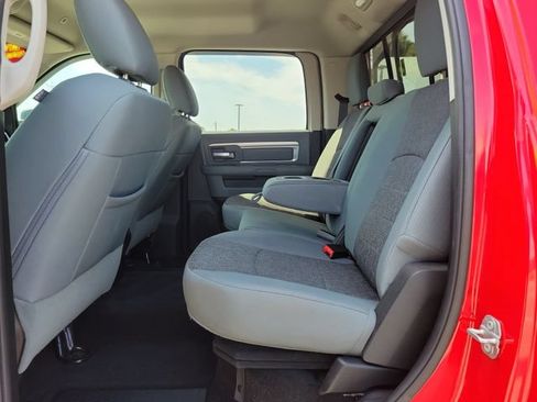 Used 2017 RAM 1500 Big Horn RWD image 10