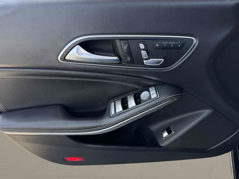 Used 2019 Mercedes-Benz CLA 250 image 9