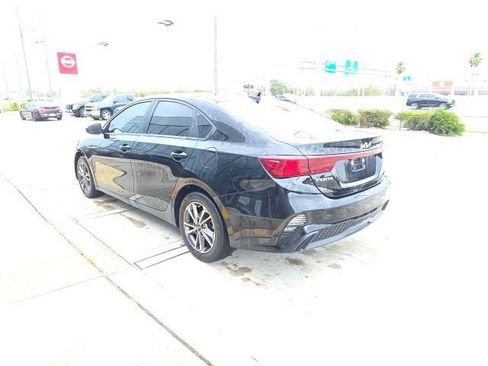 Used 2022 Kia Forte LXS image 7