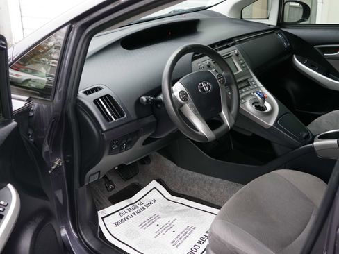 Used 2015 Toyota Prius Two image 37