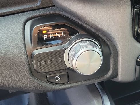 Used 2024 RAM 1500 Laramie RWD image 27