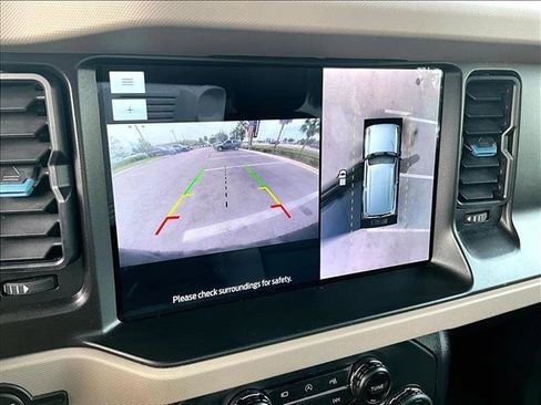 Used 2022 Ford Bronco Wildtrak AWD/4WD image 21