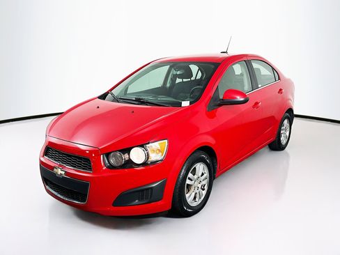 Used 2015 Chevrolet Sonic LT image 3