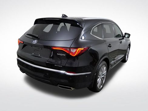 Used 2022 Acura MDX SH-AWD w/ Advance Package image 3