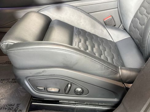 Used 2023 Audi RS e-tron GT w/ Carbon Performance Package image 18