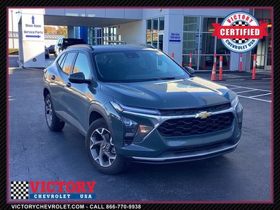 Used 2025 Chevrolet Trax LT w/ LT Convenience Package