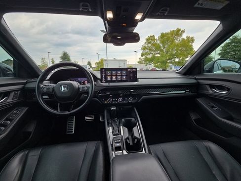Used 2023 Honda Accord Sport image 17