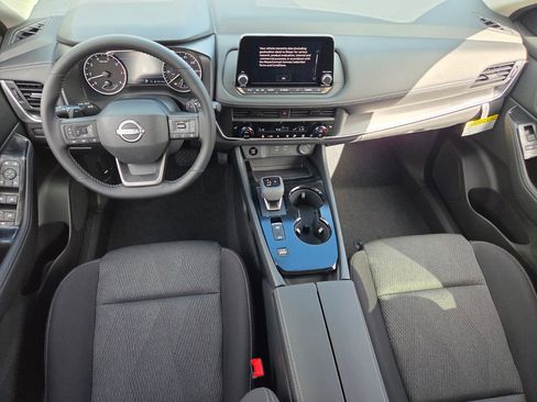 New 2026 Nissan Rogue SV image 7