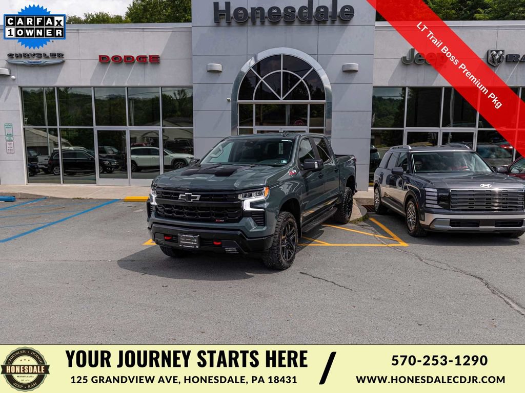 Used 2026 Chevrolet Silverado 1500 LT Trail Boss w/ LT Trail Boss Premium Package AWD/4WD image 1