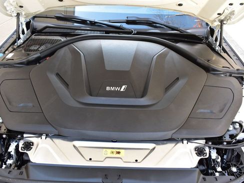 Used 2025 BMW i4 eDrive40 RWD image 12