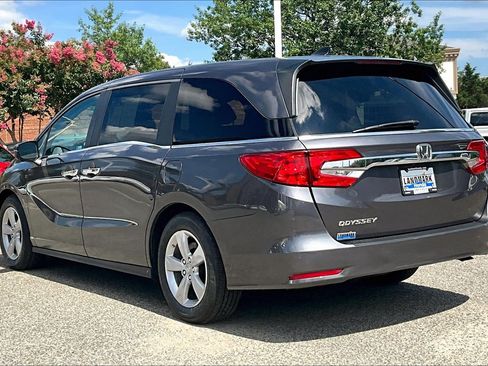 Used 2019 Honda Odyssey EX image 12