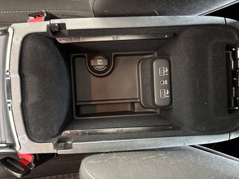 Used 2023 Dodge Charger SXT w/ Blacktop Package image 33