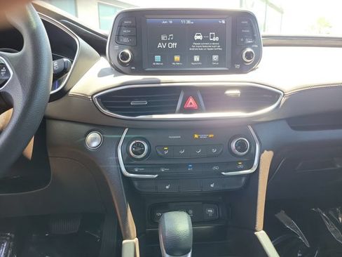 Used 2019 Hyundai Santa Fe SEL FWD image 13