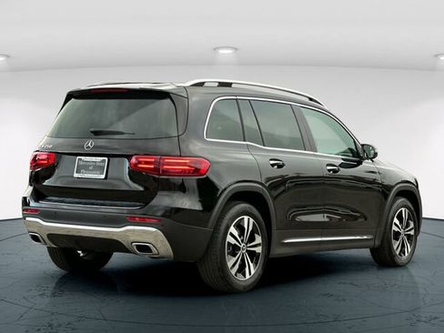 Used 2025 Mercedes-Benz GLB 250 image 7