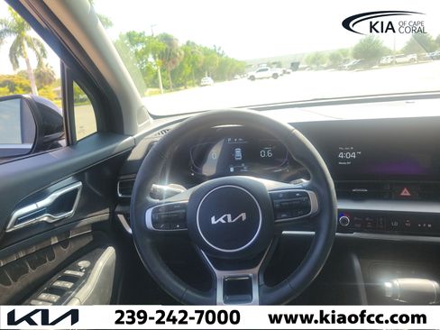 Certified 2024 Kia Sportage EX FWD image 21