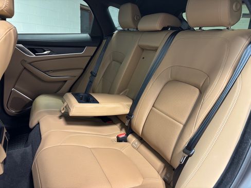 Used 2022 Jaguar F-PACE S AWD/4WD image 27