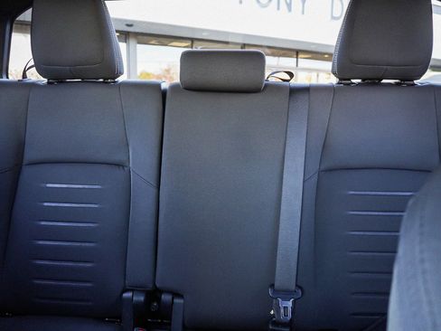 Used 2024 Toyota Tacoma TRD Off-Road image 22