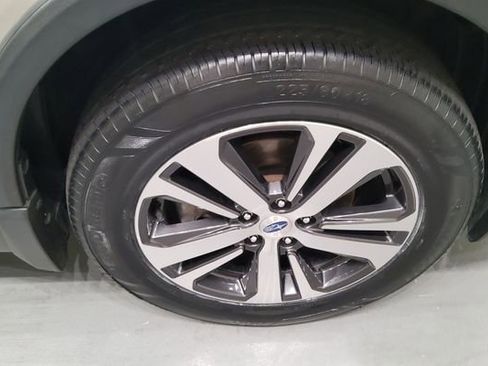 Used 2018 Subaru Outback 2.5i Limited AWD/4WD image 34
