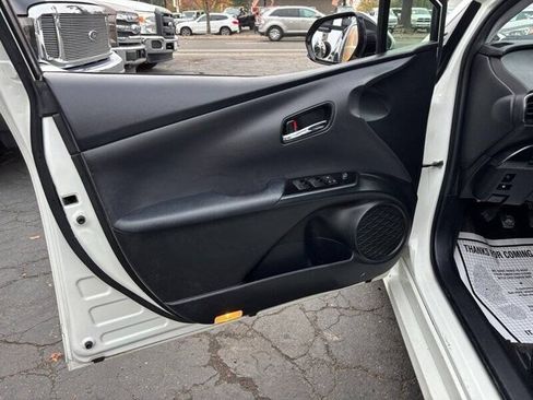 Used 2019 Toyota Prius Prime Premium w/ Carpet Mat Package FWD image 11