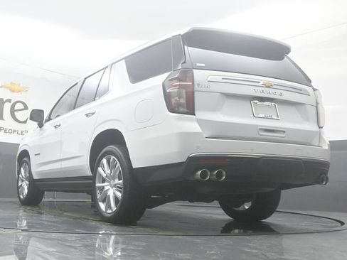 Used 2025 Chevrolet Colorado Z71 w/ Technology Package AWD/4WD image 32