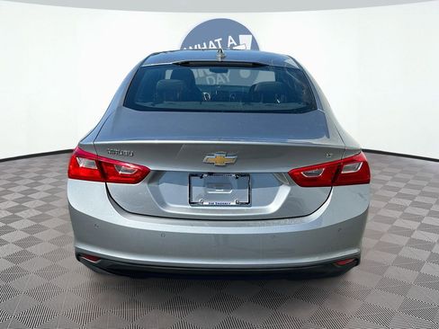Used 2025 Chevrolet Malibu LT FWD image 7