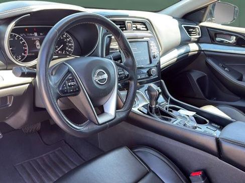 Used 2023 Nissan Maxima SV w/ Floor Mat Group FWD image 13