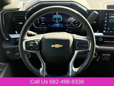Used 2026 Chevrolet Silverado 2500 LT AWD/4WD image 13