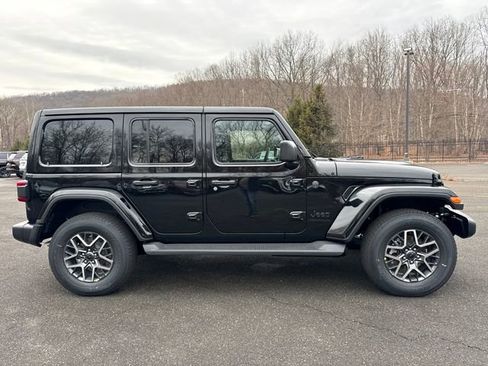 New 2026 Jeep Wrangler Sahara image 8