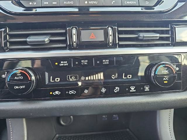 Used 2025 Nissan Pathfinder SV AWD/4WD image 22