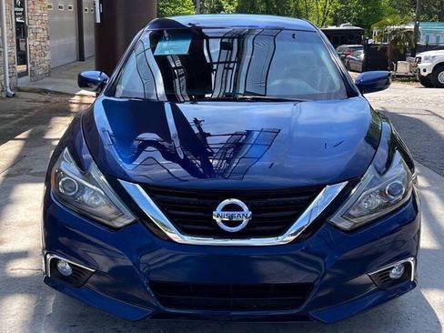 Used 2017 Nissan Altima 2.5 SR FWD image 3