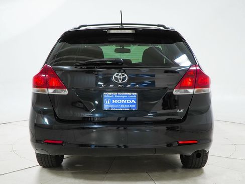 Used 2013 Toyota Venza LE FWD image 9