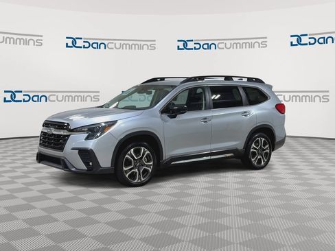 Used 2024 Subaru Ascent Limited AWD/4WD image 4