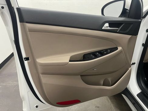 Used 2020 Hyundai Tucson Sport FWD image 11