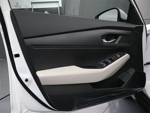 New 2025 Honda Accord LX image 4