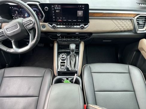 Used 2024 GMC Canyon Denali image 20