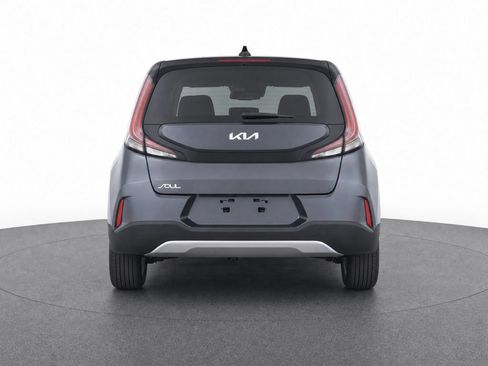 Used 2024 Kia Soul LX w/ Option Group 015 FWD image 7