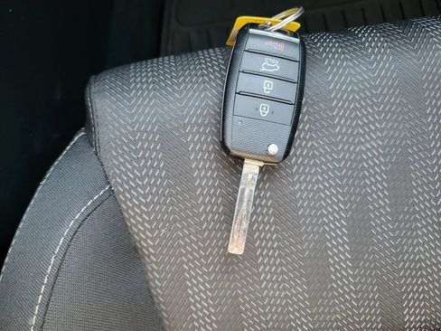 Used 2020 Kia Sportage LX AWD/4WD image 26