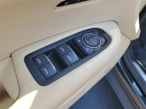 Used 2017 Cadillac XT5 Premium Luxury image 20