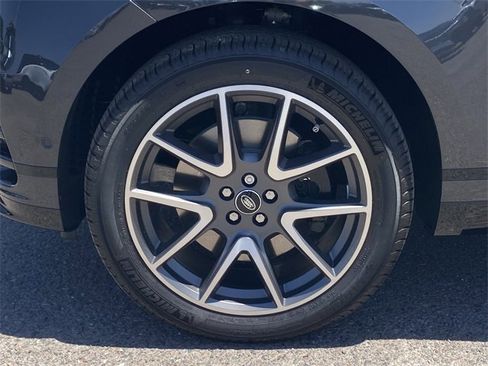New 2026 Land Rover Range Rover Velar Dynamic SE image 22