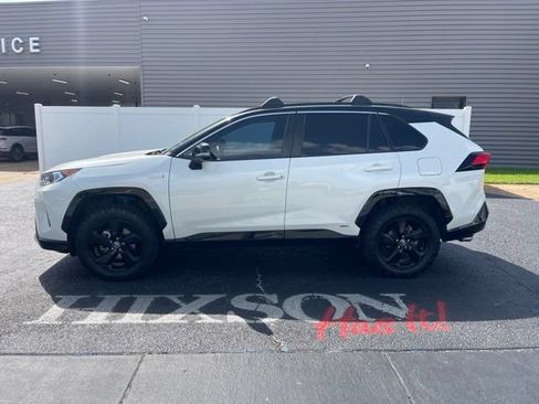 Used 2020 Toyota RAV4 XSE AWD/4WD image 2