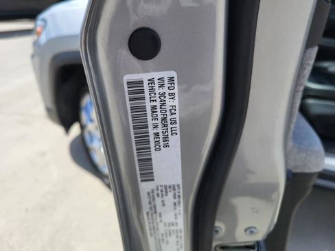 Certified 2024 Jeep Compass Latitude image 27