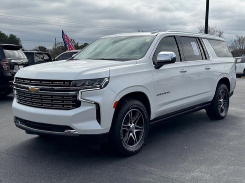 Used 2021 Chevrolet Suburban Premier w/ Premium Package image 7