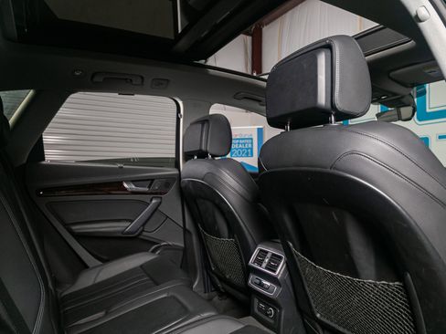 Used 2019 Audi Q5 2.0T Premium Plus w/ Premium Plus Package image 8