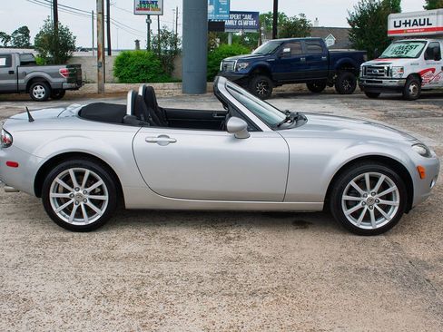Used 2008 MAZDA MX-5 Miata Touring RWD image 7