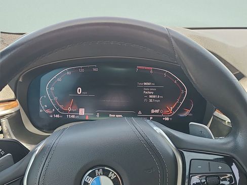 Used 2020 BMW 530i w/ Premium Package RWD image 23