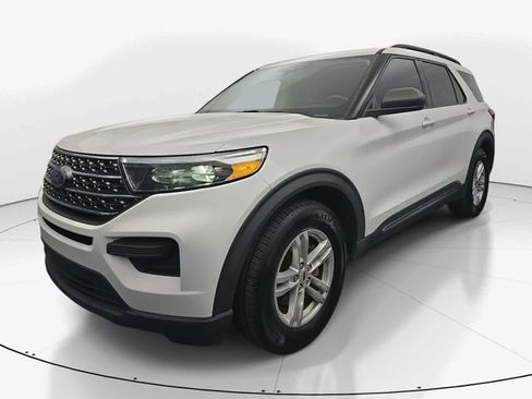 Used 2021 Ford Explorer XLT RWD image 6