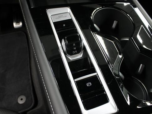 Used 2024 Volkswagen Atlas Cross Sport SEL Premium R-Line image 58