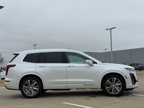 Used 2020 Cadillac XT6 Premium Luxury image 8