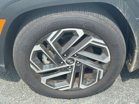 Used 2025 Hyundai Tucson Limited FWD image 34